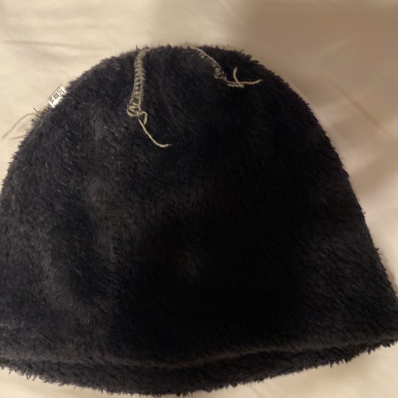 Song ting kids winter hat - Picture 3 of 3